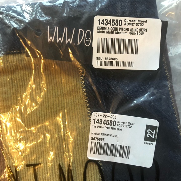 NWT Current Mood The Peace Train Mini Skirt - Picture 5 of 5